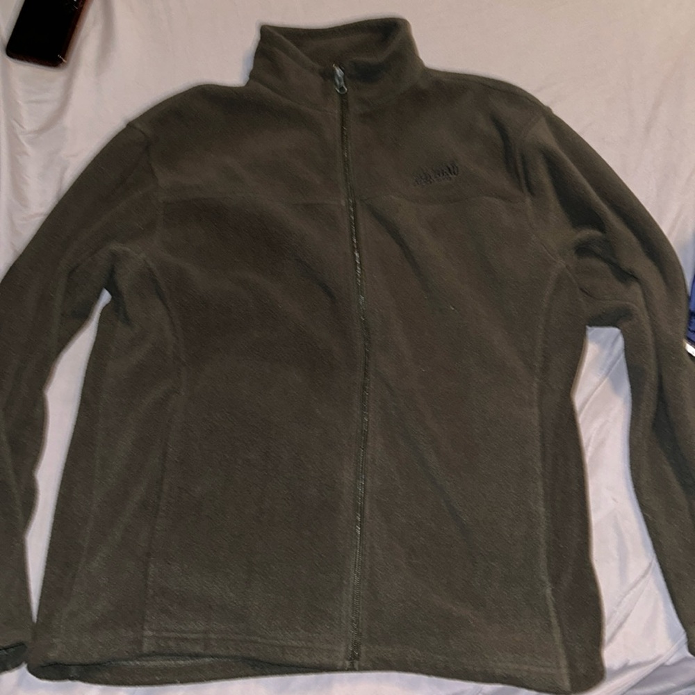 Drag green sweater for sale size medium